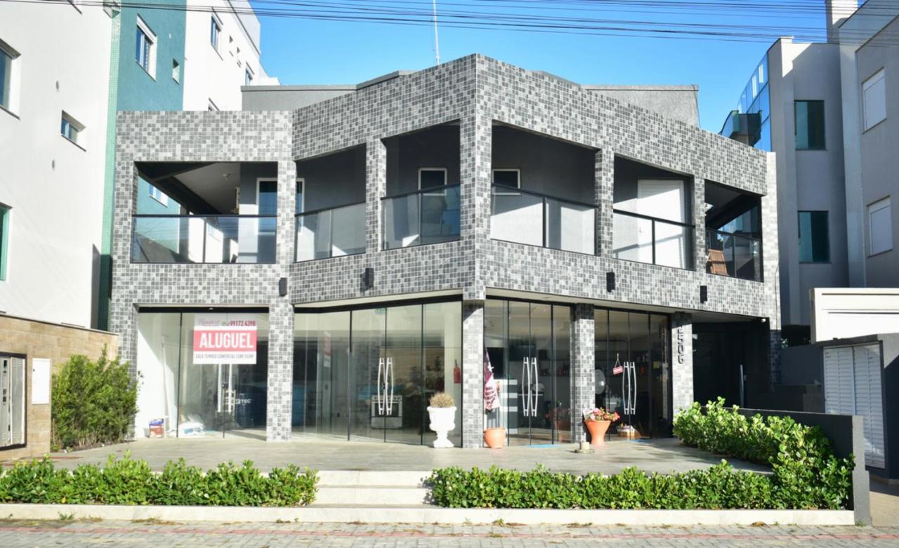 Residencial Melfi 3 Ap.1 Frente Apartment Bombinhas Exterior foto